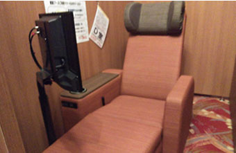 個室ブース（男性専用）